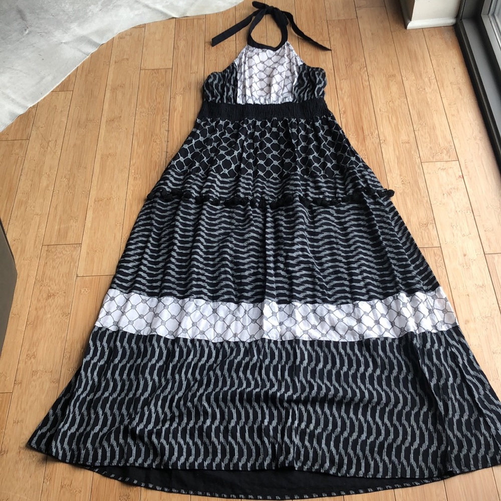 Patterned black and white maxi